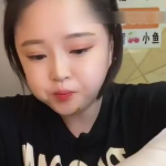 一个小姐姐吃播,小姐姐的吃播盛宴，带你领略味蕾的狂欢之旅